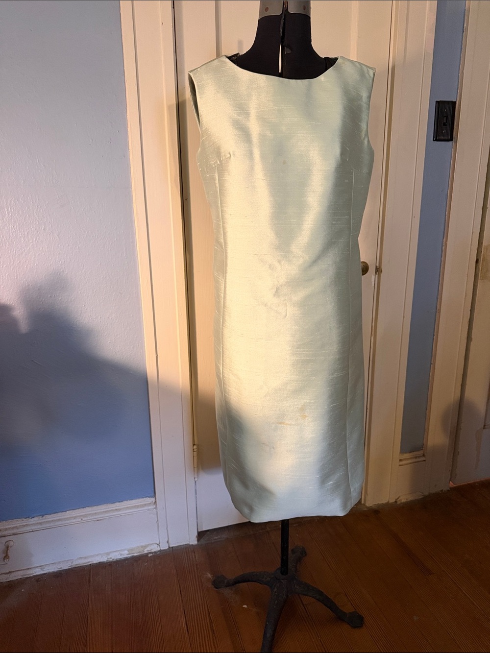 Vintage Sleeveless Mint Sheath Dress